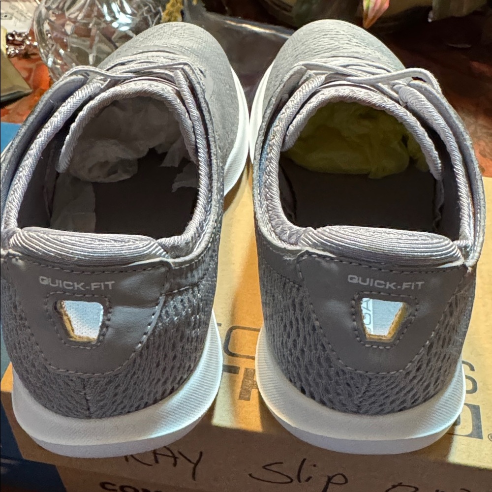 Skechers Ladies NWOT Light Gray Sneakers Size 6.5 - Picture 10 of 10